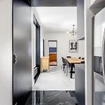 The Black Swan Appartement *