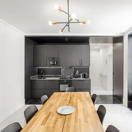 The Black Swan Apartament