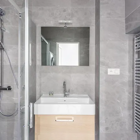 The Black Swan Apartment Paris